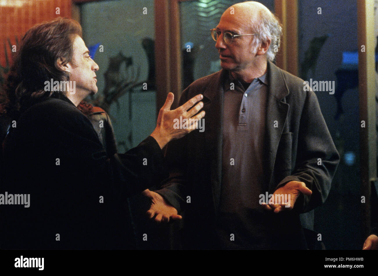 Film Still / Publicity Still from 'Curb Your Enthusiasm' Richard Lewis, Larry David 2001 Photo credit: Larry Watson  File Reference # 30777021THA  For Editorial Use Only -  All Rights Reserved Stock Photo