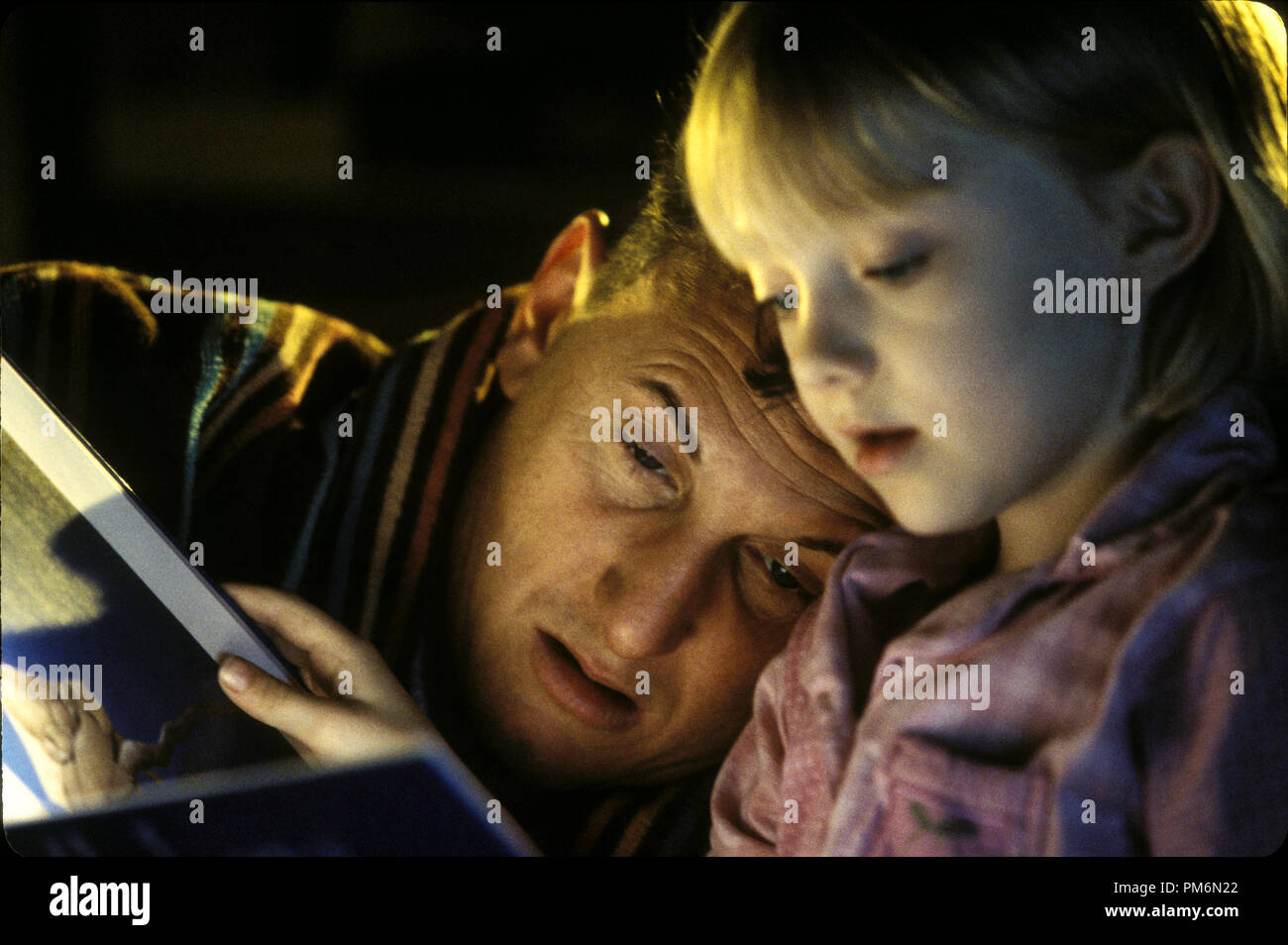 Film Still / Publicity Still from "I am Sam" Sean Penn, Dakota Fanning
