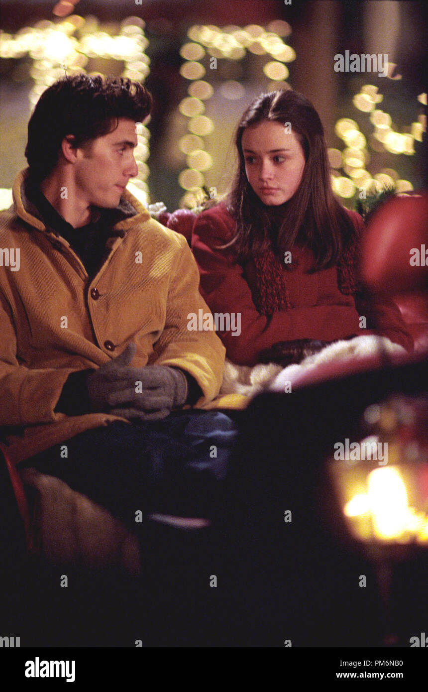 Film Still Publicity Still From Gilmore Girls Episode The Bracebridge Dinner Milo Ventimiglia Alexis Bledel 2001