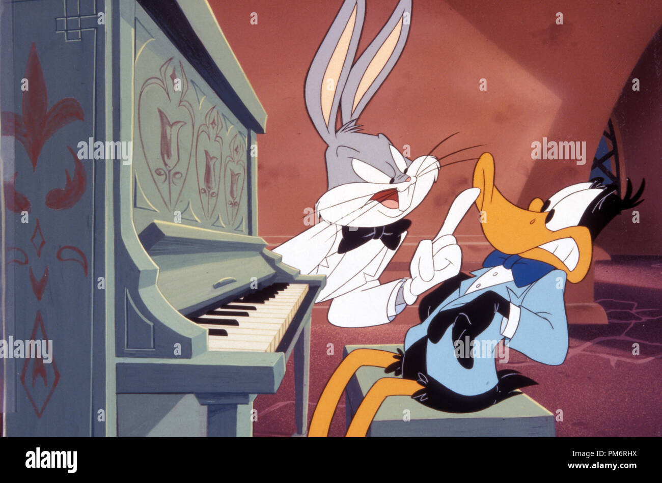 Film Still from 'Carrotblanca' Bugs Bunny, Daffy Duck © 1995 Warner Brothers   File Reference # 31043578THA  For Editorial Use Only - All Rights Reserved Stock Photo