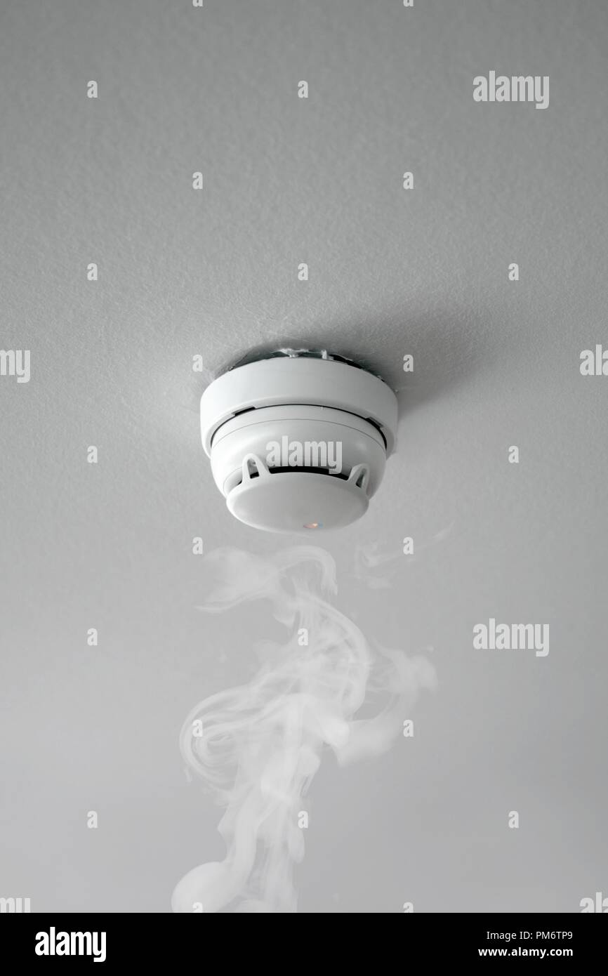 Smoke detector fire alarm hires stock photography and images Alamy