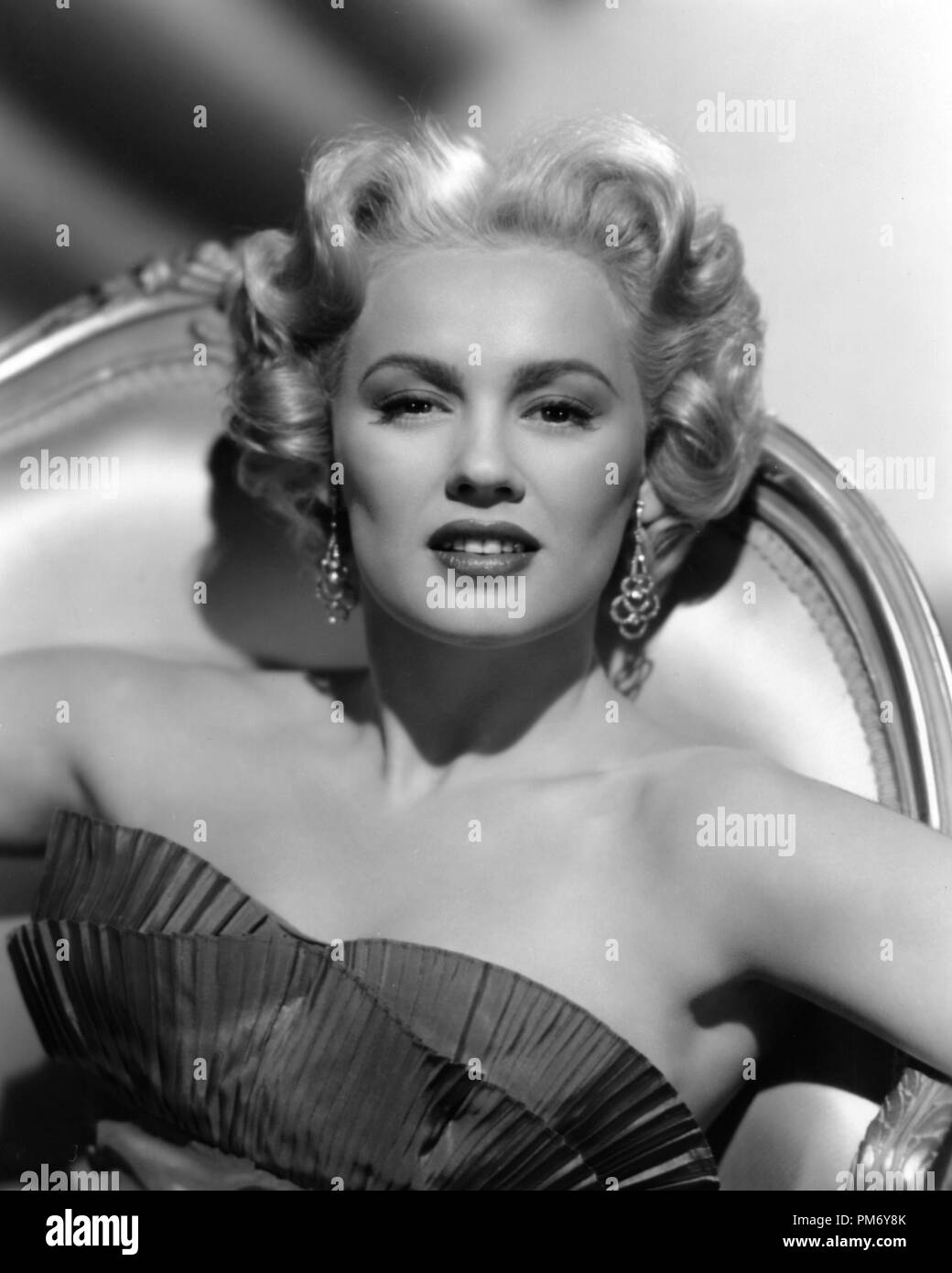 Mamie van doren mamie van Black and White Stock Photos & Images Alamy