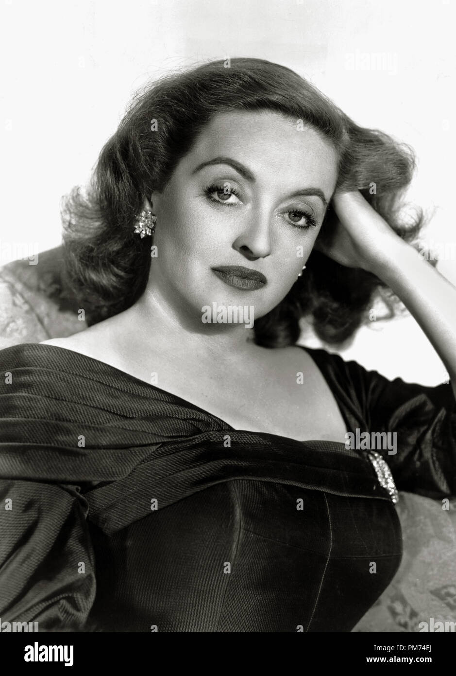 Bette Davis, 'All About Eve' 1950 20th Century Fox File Reference # 30928 111THA Stock Photo