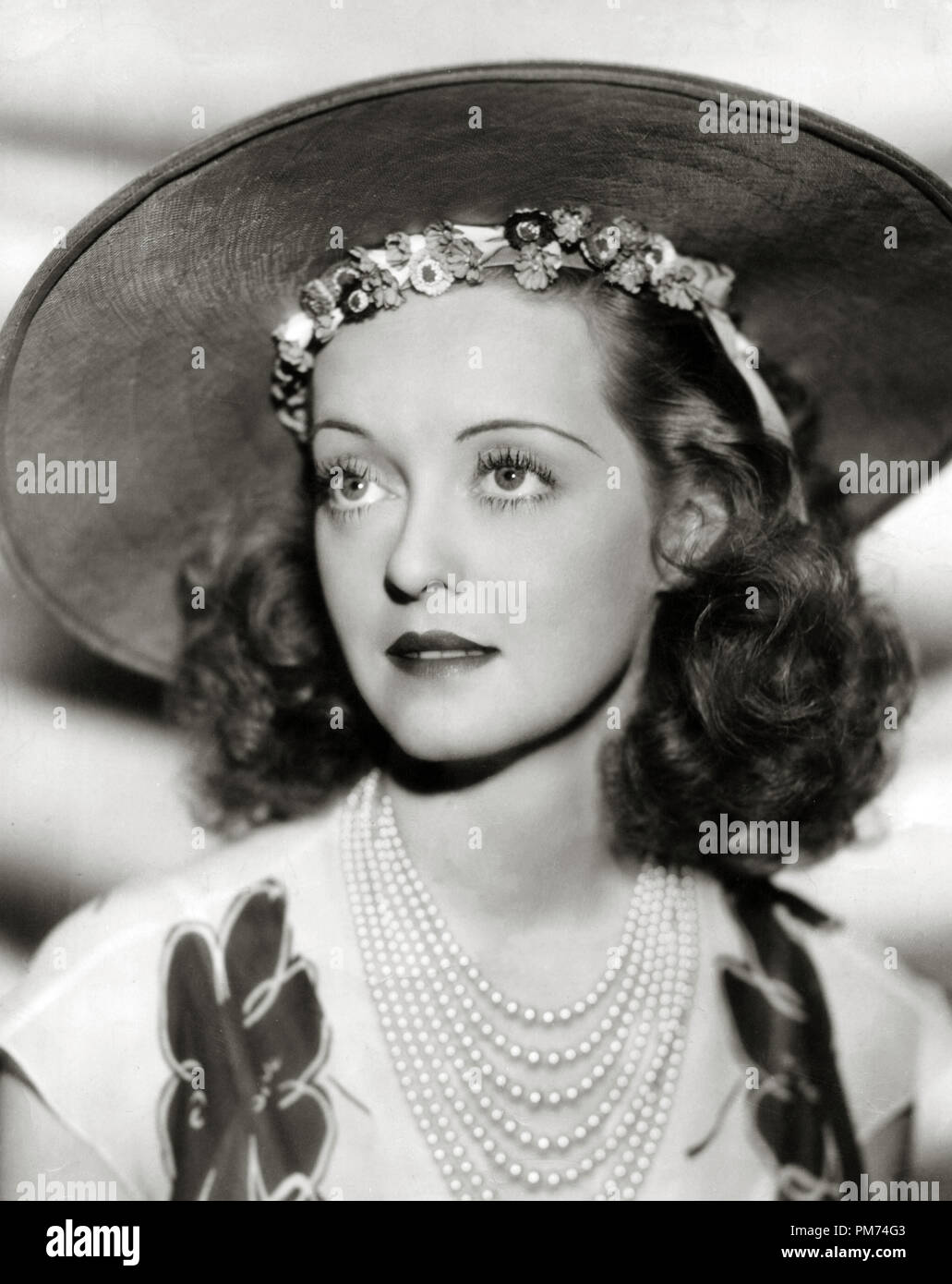 Bette Davis, circa 1938. File Reference # 30928 114THA Stock Photo