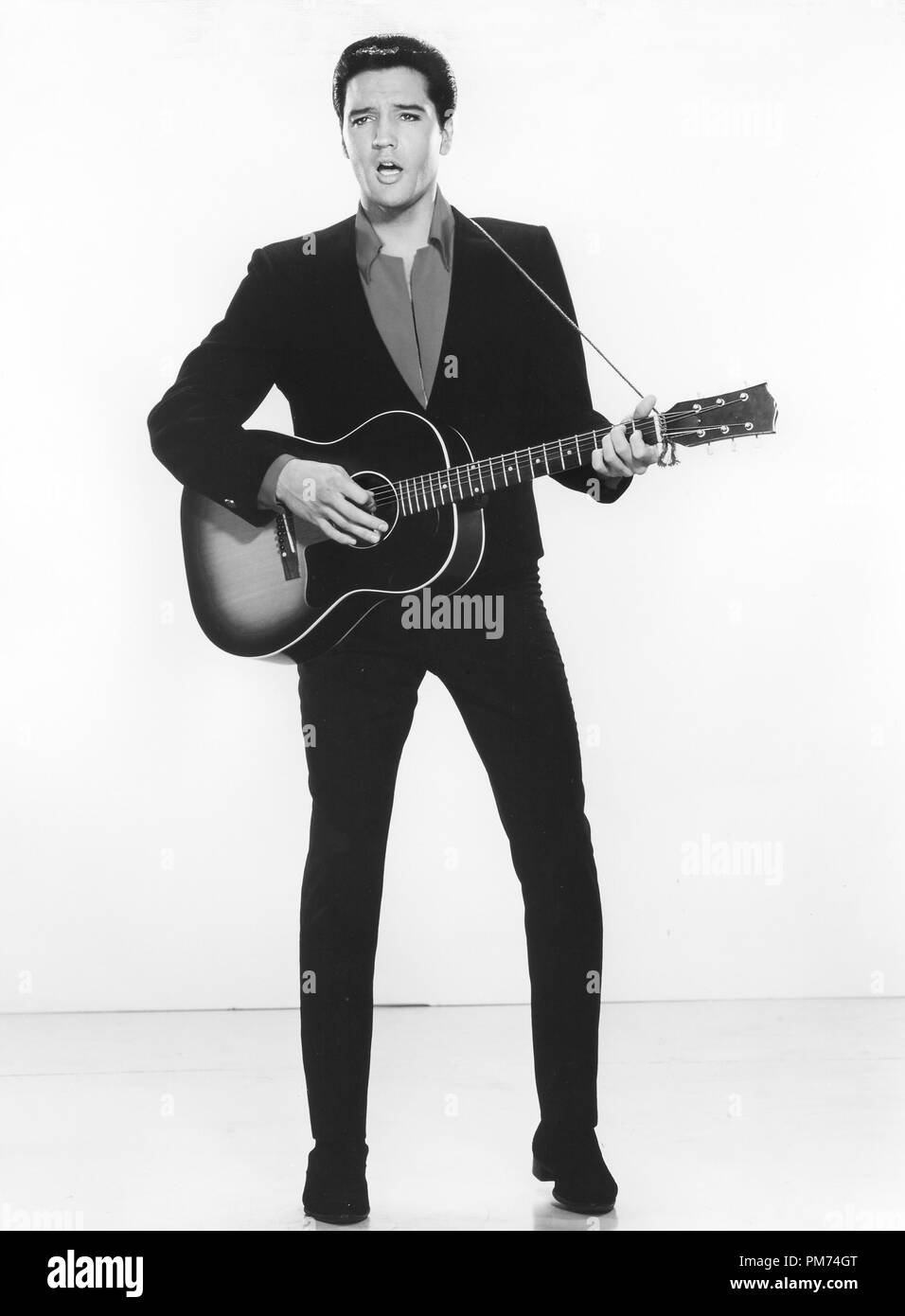 Studio Publicity Still: 'Viva Las Vegas'  Elvis Presley  1964 MGM   File Reference # 30928 1165THA Stock Photo