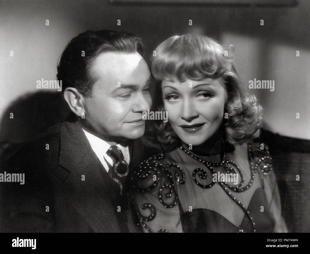 Marlene Dietrich And Edward G Robinson Manpower 1941 Warner File Reference 196tha Stock Photo Alamy