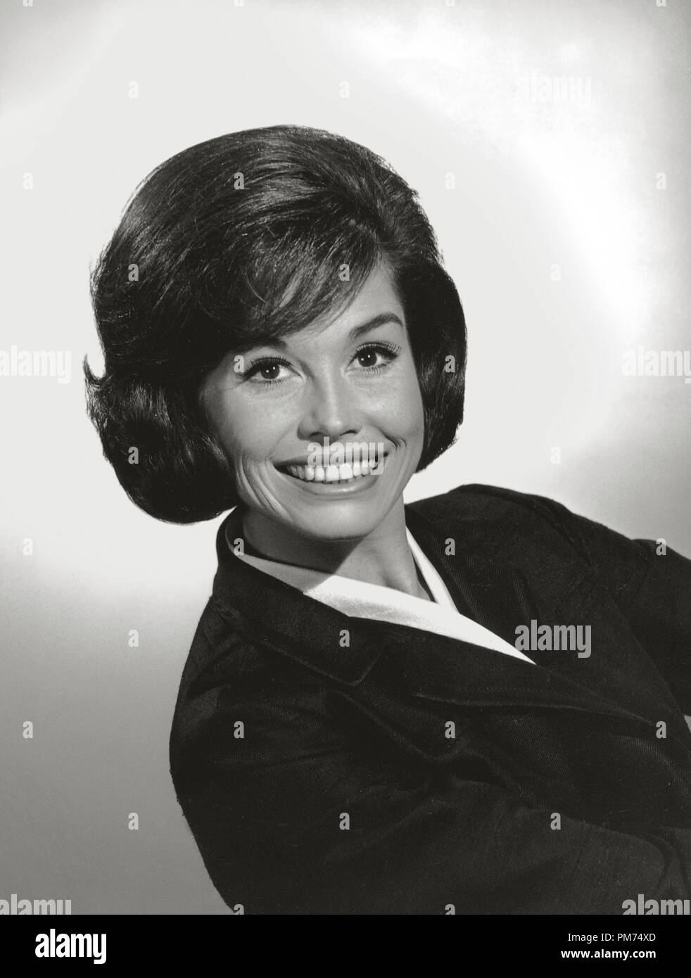 Mary Tyler Moore Measurements