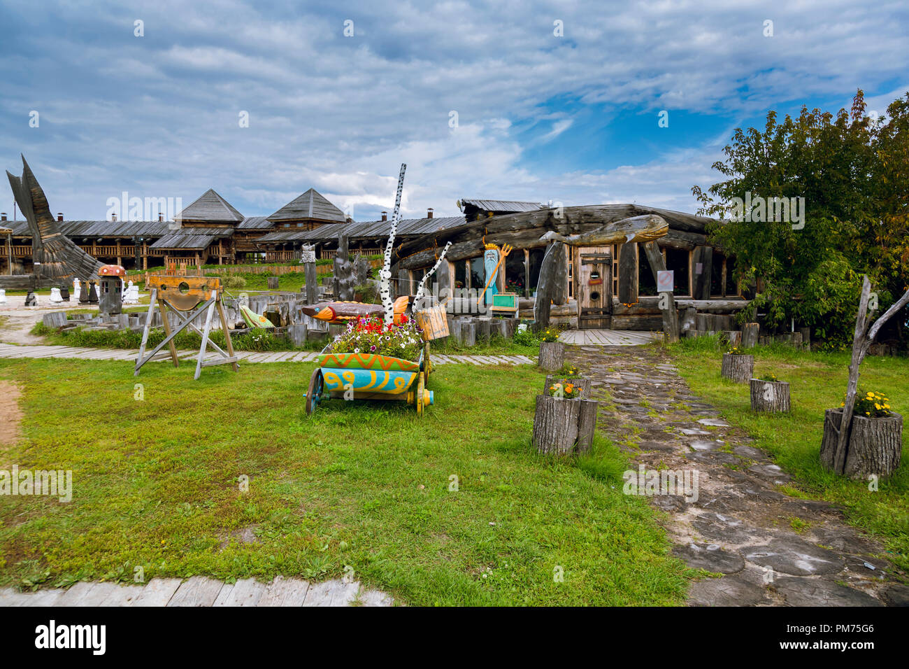 Cabin On Wheels Stock Photos Cabin On Wheels Stock Images Alamy