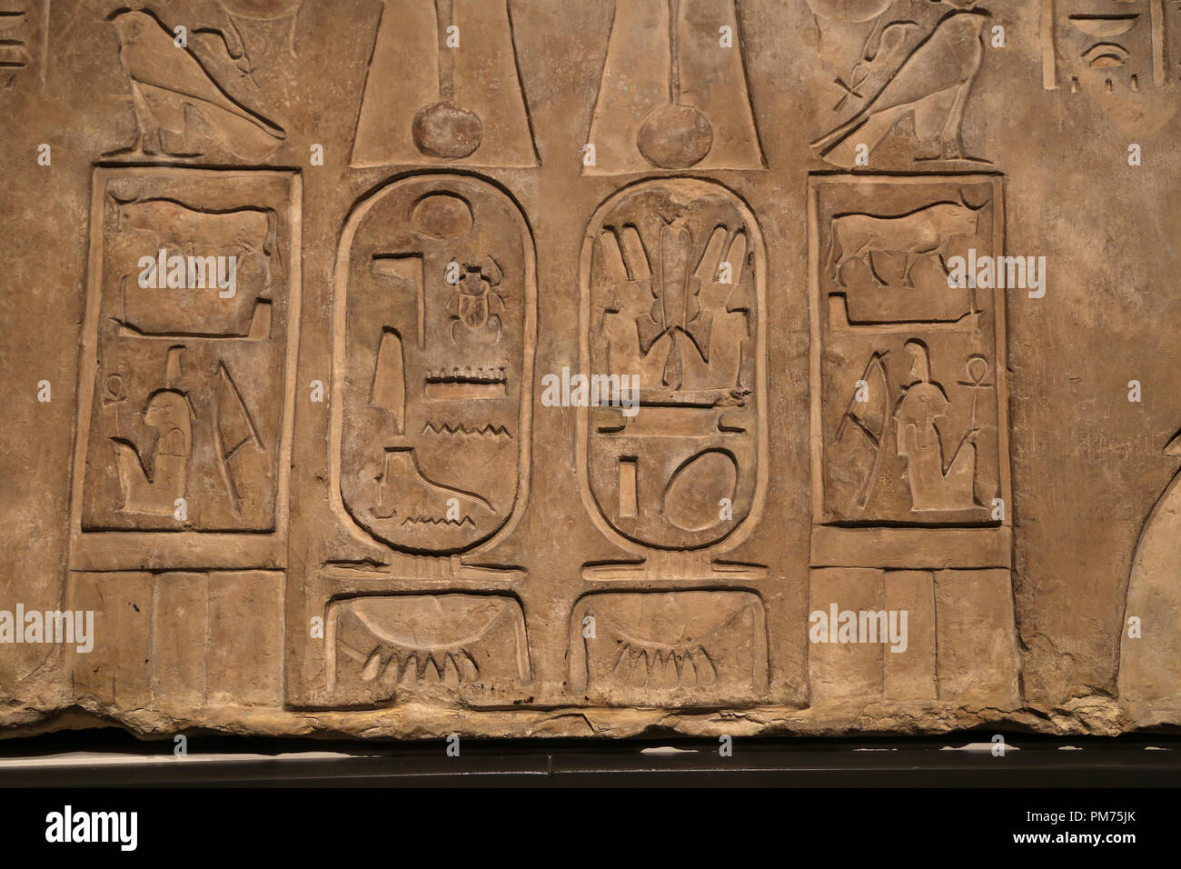 Detail of intel . Cartouches of Siamun (6th Pharaon Dynasty 21) flanked on either side byAnkhefenmut. 978-959 BC, Stock Photo