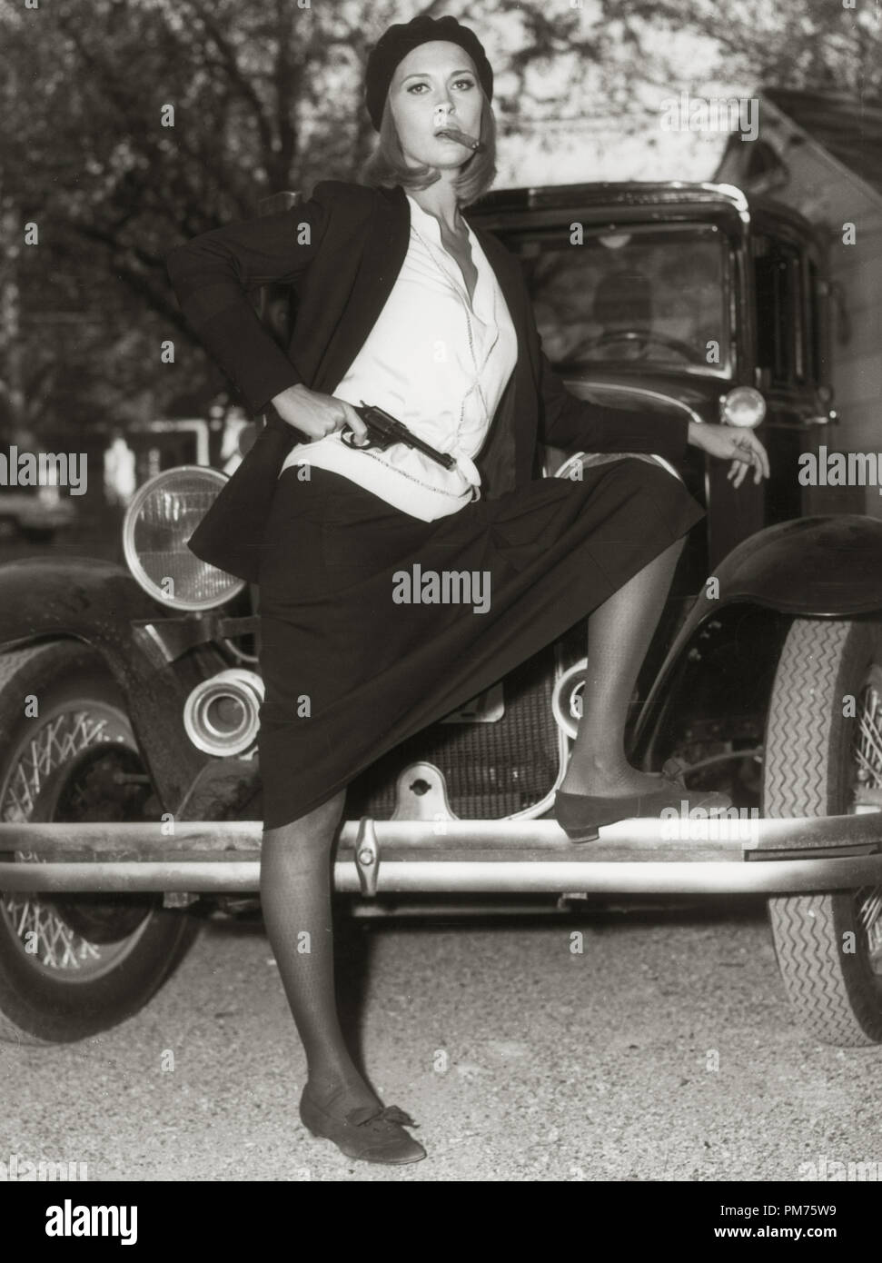 Publicity still, "Bonnie and Clyde" Faye Dunaway 1967 Warner Brothers