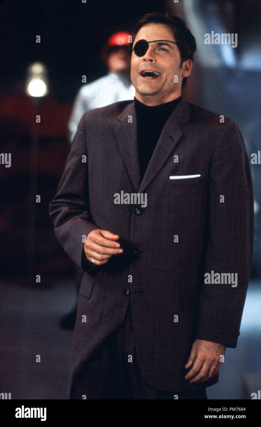 Film Still / Publicity Still from 'Austin Powers: The Spy Who Shagged Me' Robert Wagner © 1999 New Line  Photo Credit: Kimberly Wright   File Reference # 30973132THA  For Editorial Use Only -  All Rights Reserved Stock Photo