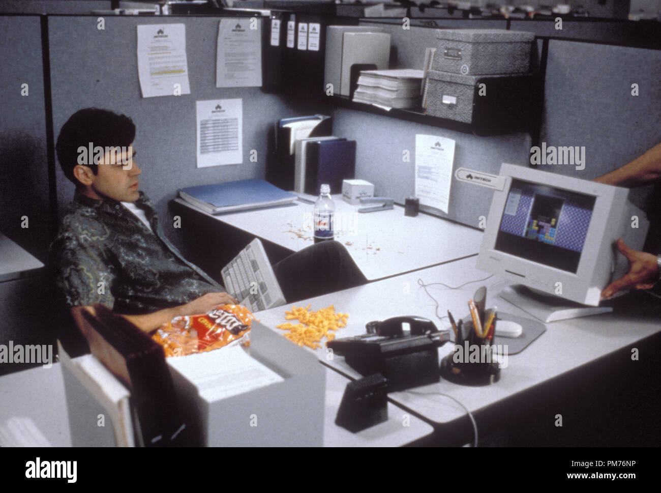 Film Still / Publicity Still from 'Office Space' Ron Livingston © 1999 20th Century Fox Photo Credit: Van Redin   File Reference # 30973500THA  For Editorial Use Only -  All Rights Reserved Stock Photo
