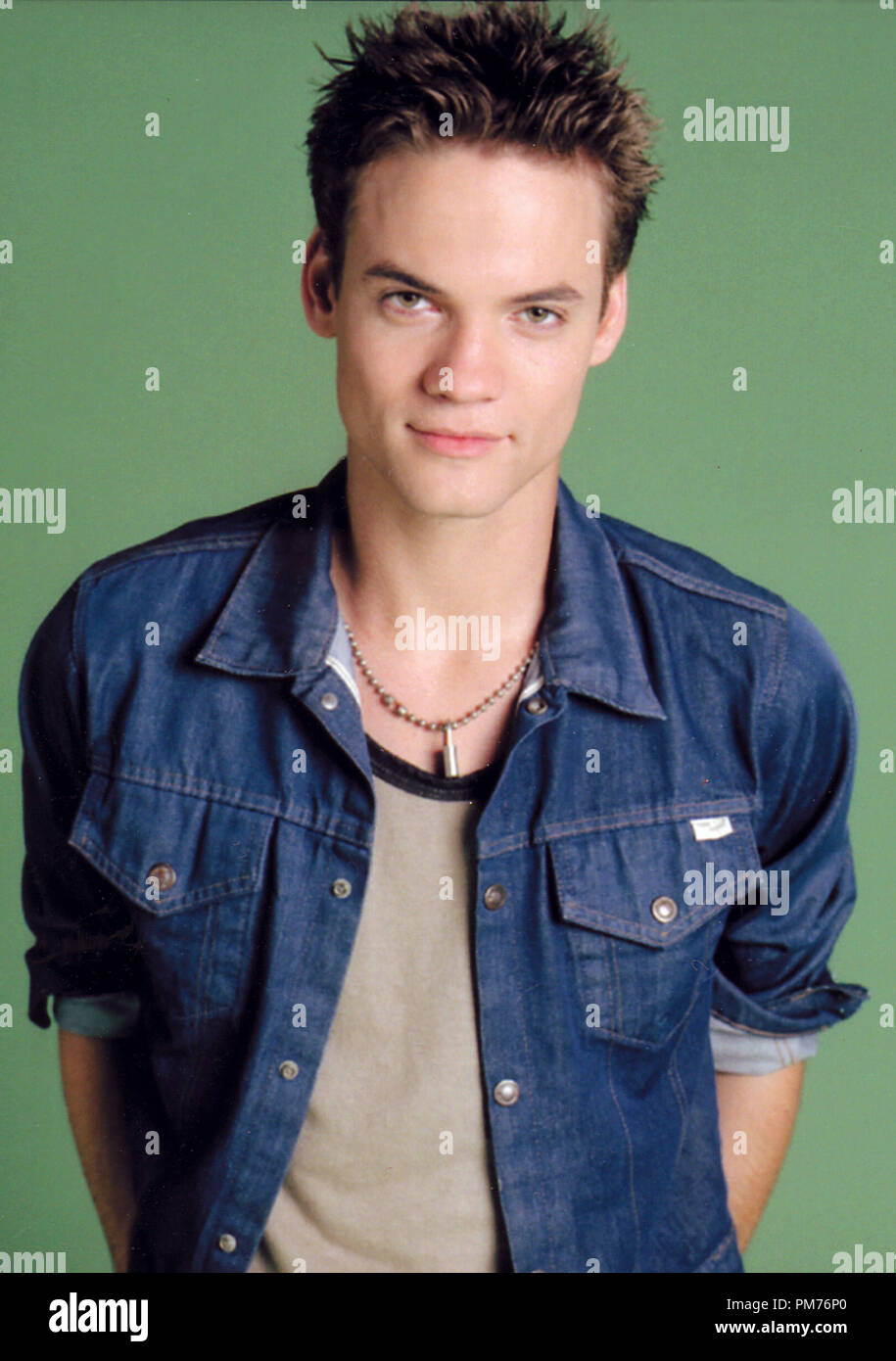 Film Still / Publicity Still from "Once and Again" Shane West 1999   File Reference # 30973506THA  For Editorial Use Only -  All Rights Reserved Stock Photo