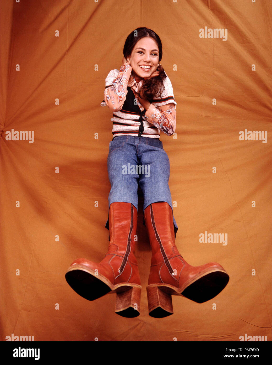 That 70s show mila kunis hi-res stock photography and images - Alamy