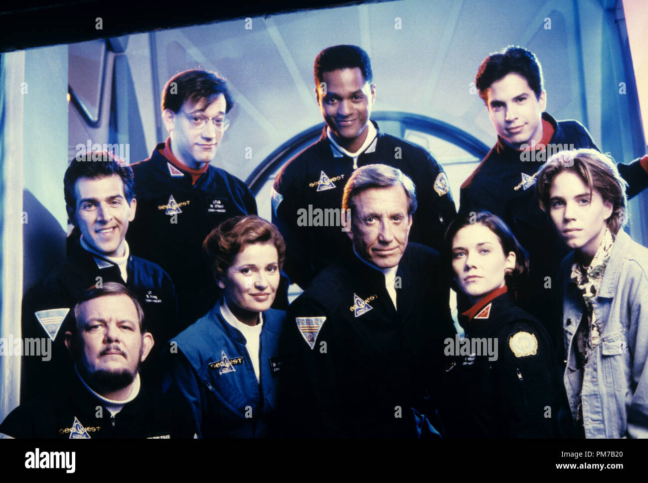 Film Still from 'SeaQuest DSV' Royce D. Applegate, Ted Raimi, Don Franklin, Stephanie Beacham, Roy Scheider, Stacy Haiduk, Marco Sanchez, Jonathan Brandis circa 1995   File Reference # 31043127THA  For Editorial Use Only - All Rights Reserved Stock Photo