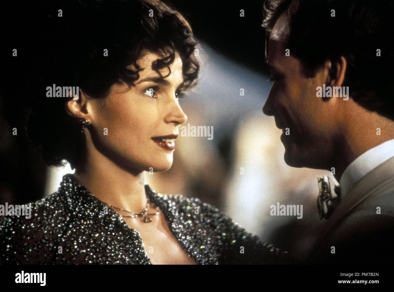 Film Still from "Sabrina" Julia Ormond, Greg Kinnear © 1995 Paramount  Pictures File Reference # 31043135THA For Editorial Use Only - All Rights  Reserved Stock Photo - Alamy