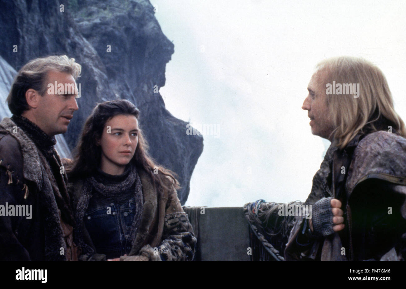 Film Still from "The Postman" Kevin Costner, Olivia Williams, Tom Petty ©  1997 Warner Photo Credit: Ben Glass File Reference # 31013053THA For  Editorial Use Only - All Rights Reserved Stock Photo - Alamy