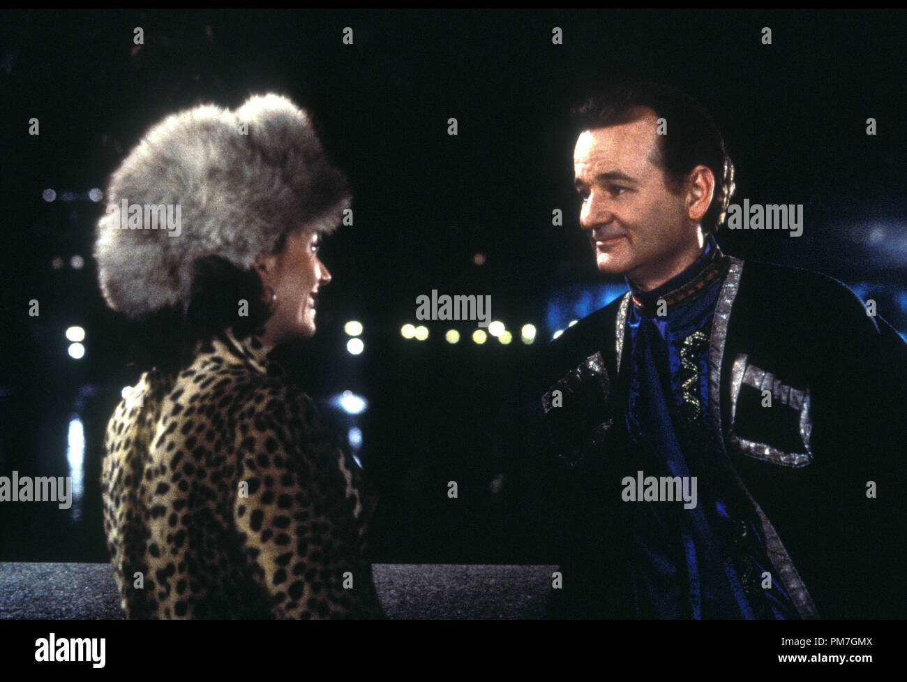Film Still from 'The Man Who Knew Too Little' Bill Murray, Joanne Whalley © 1997 Monarchy Entertainment Photo Credit: Keith Hamshere  File Reference # 31013060THA  For Editorial Use Only - All Rights Reserved Stock Photo