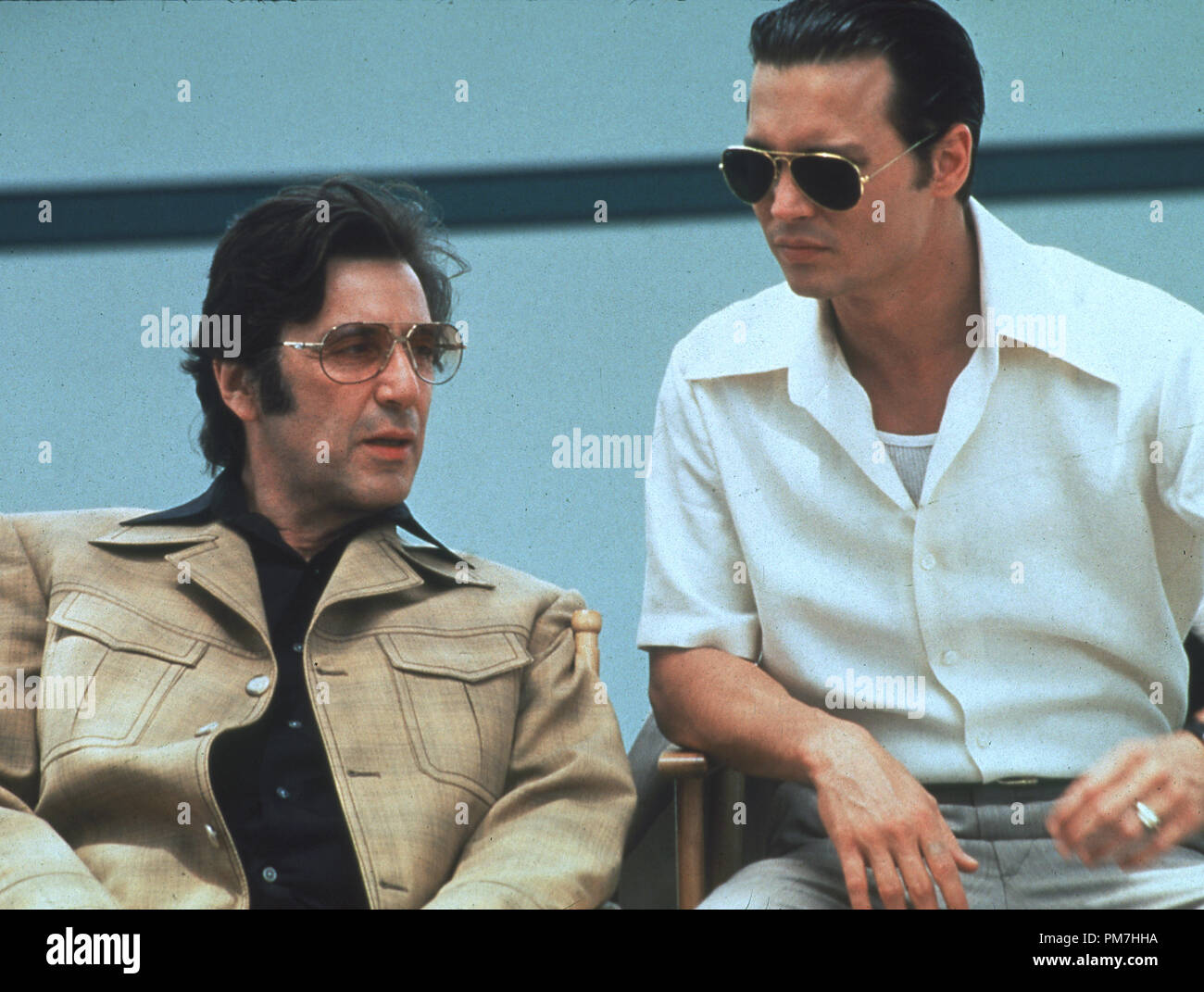 Film Still from 'Donnie Brasco' Al Pacino, Johnny Depp © 1997 Tri Star  File Reference # 31013368THA  For Editorial Use Only - All Rights Reserved Stock Photo