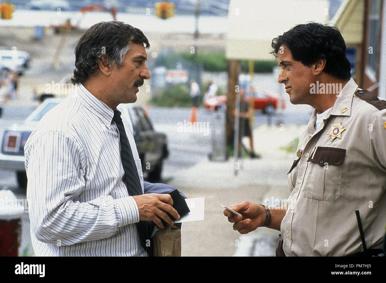 Film Still from 'Cop Land' Robert De Niro, Sylvester Stallone © 1997 Miramax Films Photo Credit: Sam Emerson   File Reference # 31013378THA  For Editorial Use Only - All Rights Reserved Stock Photo