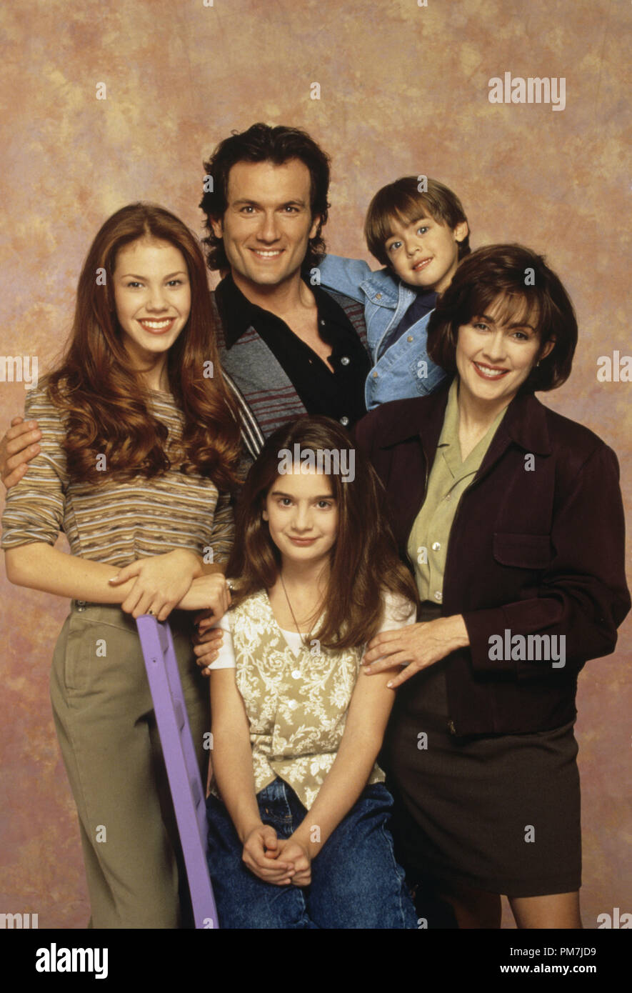 Film Still from 'Someone Like Me' Nikki Cox, Anthony Tyler Quinn, Joseph Tello, Patricia Heaton, Gaby Hoffmann circa 1994 Photo Credit: Chris Haston     File Reference # 31129145THA  For Editorial Use Only - All Rights Reserved Stock Photo
