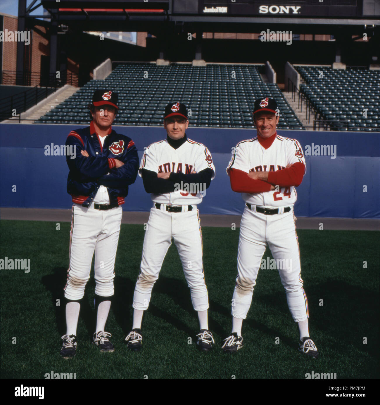 Tom Berenger Signed Major League 11x17 Photo Inscribed Jake