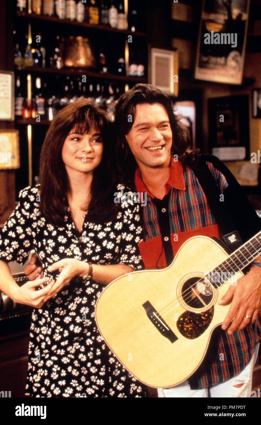 Film still / publicity still from 'Cafe Americain' Valerie Bertinelli, Eddie Van Halen 1993   File Reference # 31371381THA  For Editorial Use Only All Rights Reserved Stock Photo