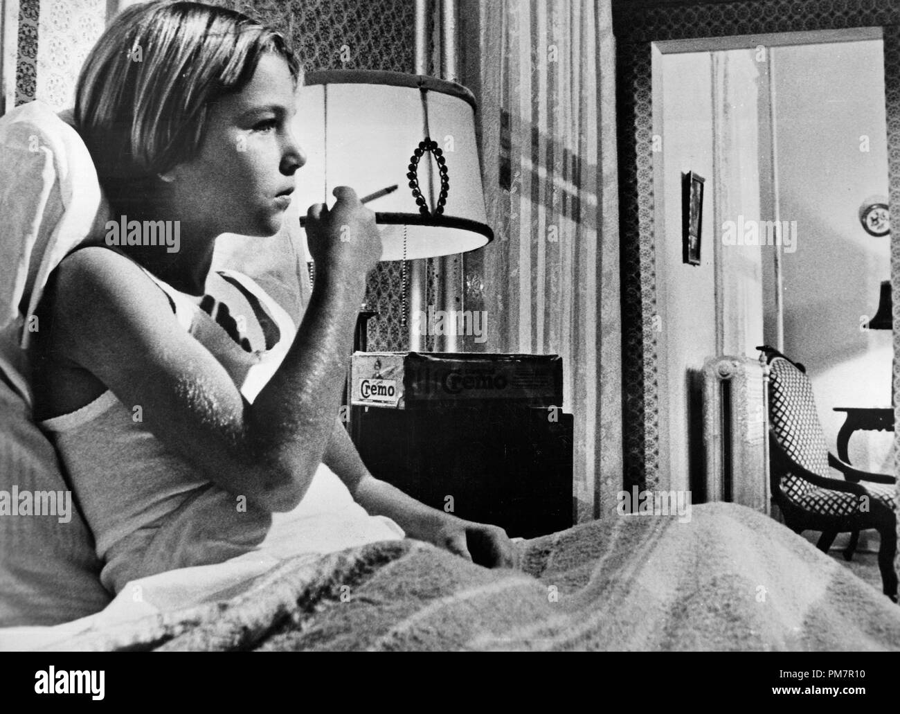 Paper moon hires stock photography and images Alamy