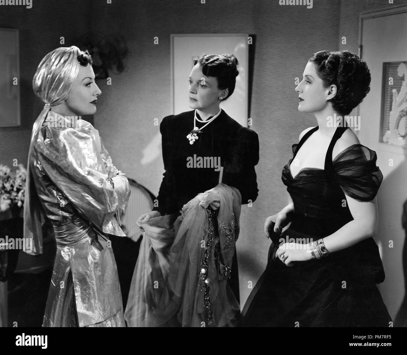 The women 1939 joan crawford hi-res stock photography and images - Alamy