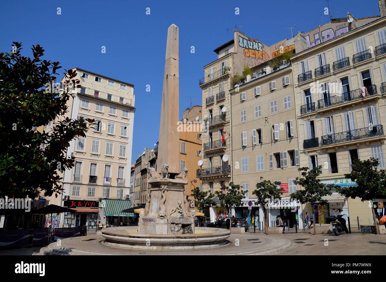 Marseille, Hafenstadt am Mittelmeer im Süden Frankreichs Stock Photo Alamy Marseille, Hafenstadt am Mittelmeer im Süden Frankreichs Stock Photo Alamy
