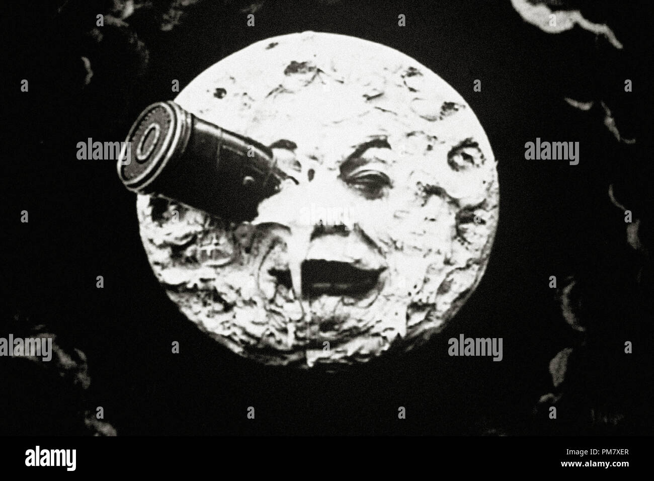 'A Trip to the Moon' 1902 Scene Still File Reference # 31537 704 Stock Photo