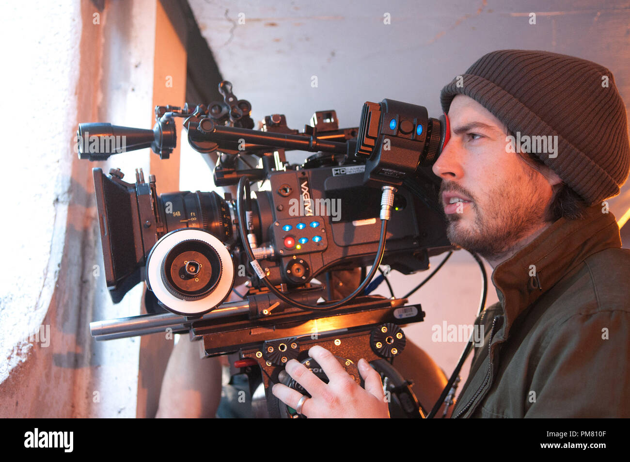 Director/Producer Jason Reitman on the set of YOUNG ADULT, from Paramount Pictures and Mandate Pictures. Stock Photo