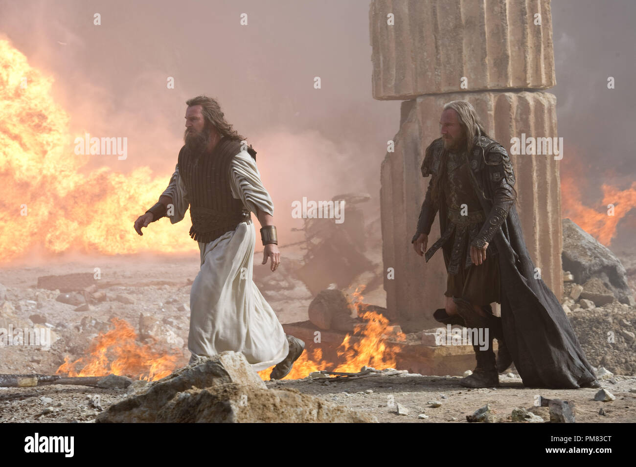 L R Liam Neeson As Zeus And Ralph Fiennes As Hades In Warner Bros Pictures And Legendary Pictures Action Adventure Wrath Of The Titans A Warner Bros Pictures Release Stock Photo Alamy