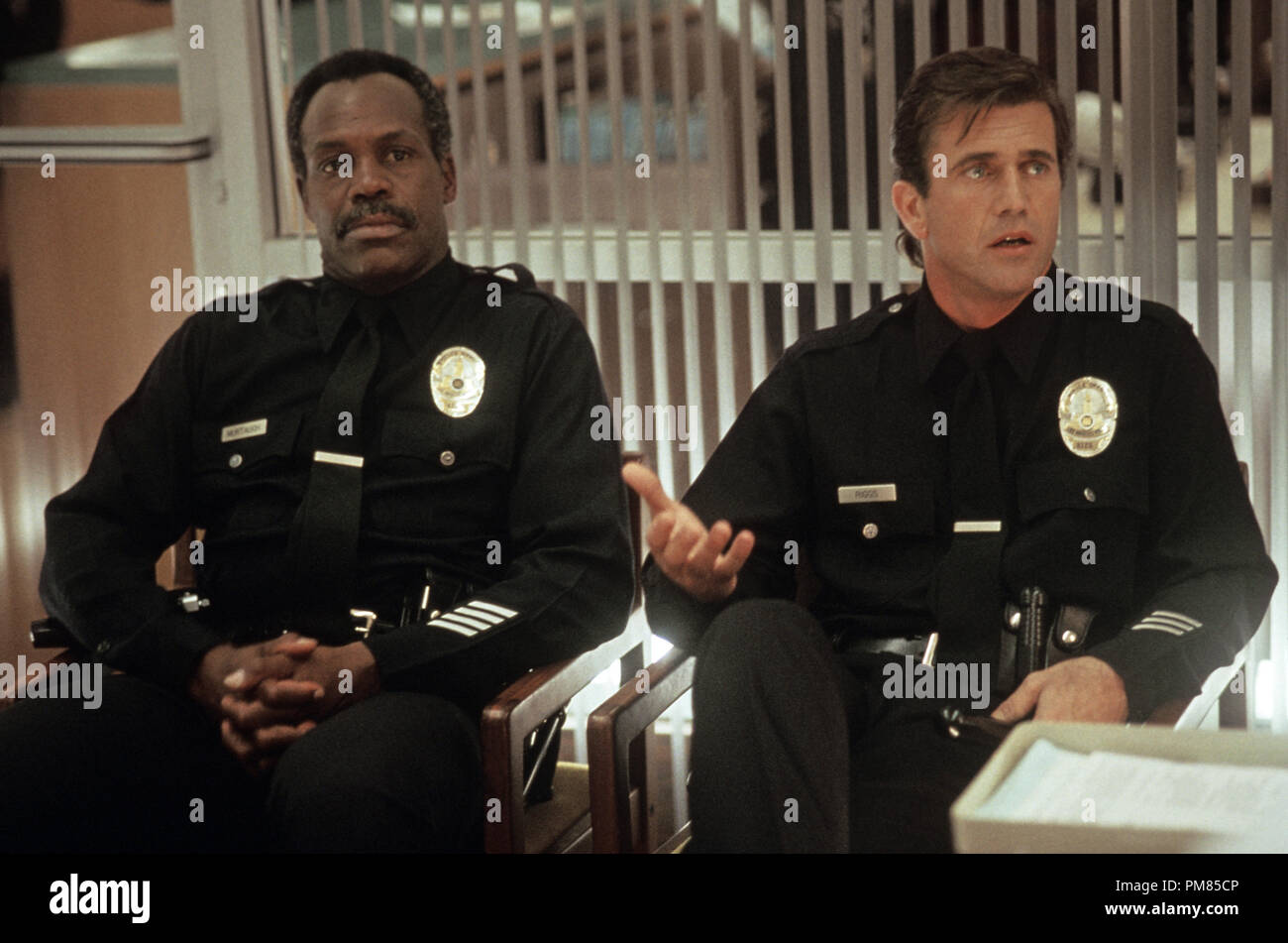 Film still or Publicity still from 'Lethal Weapon 3' Danny Glover, Mel Gibson © 1992 Warner Brothers  All Rights Reserved   File Reference # 31487 127THA  For Editorial Use Only Stock Photo