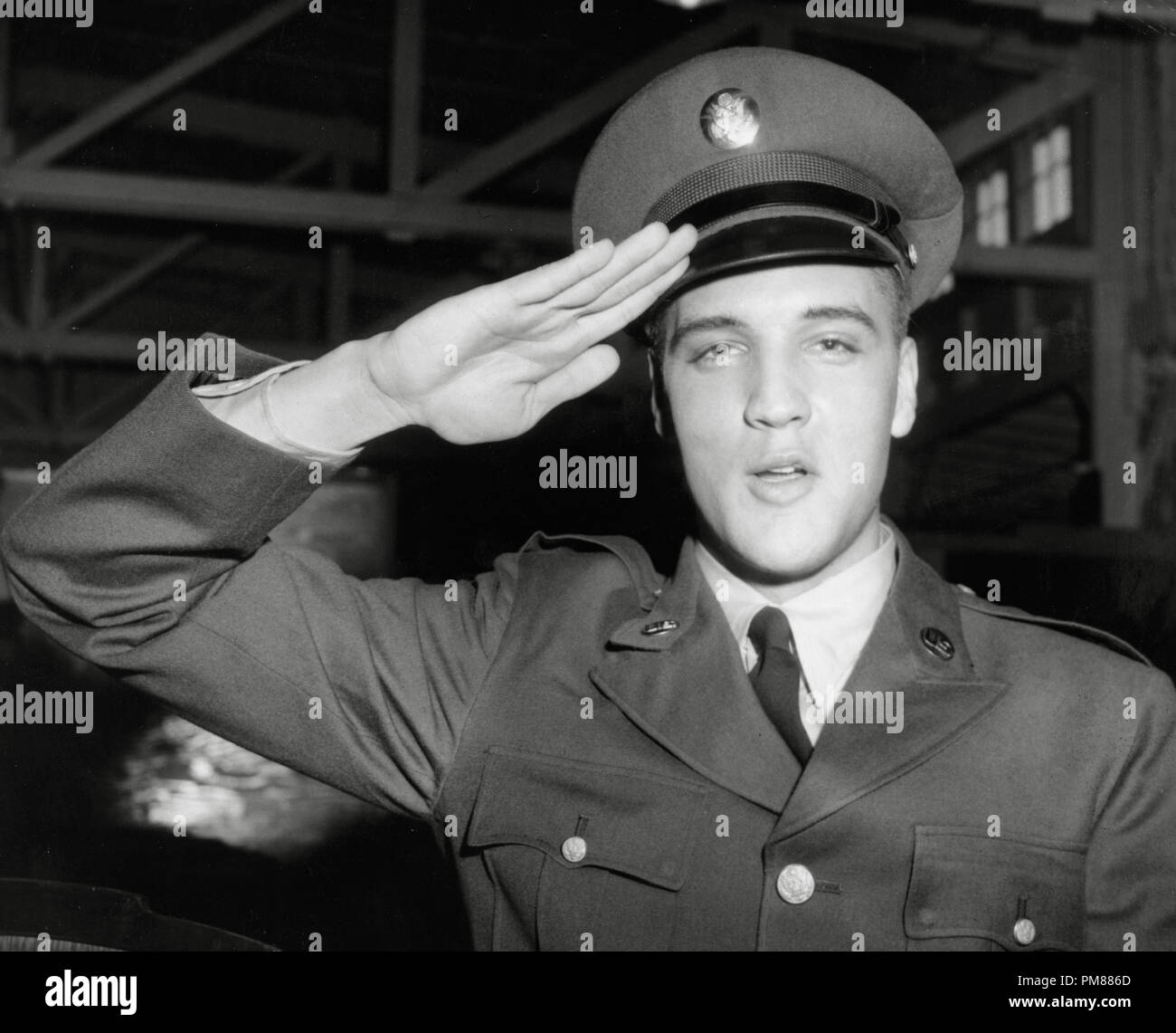 Elvis in the 1950s hi-res stock photography and images - Alamy