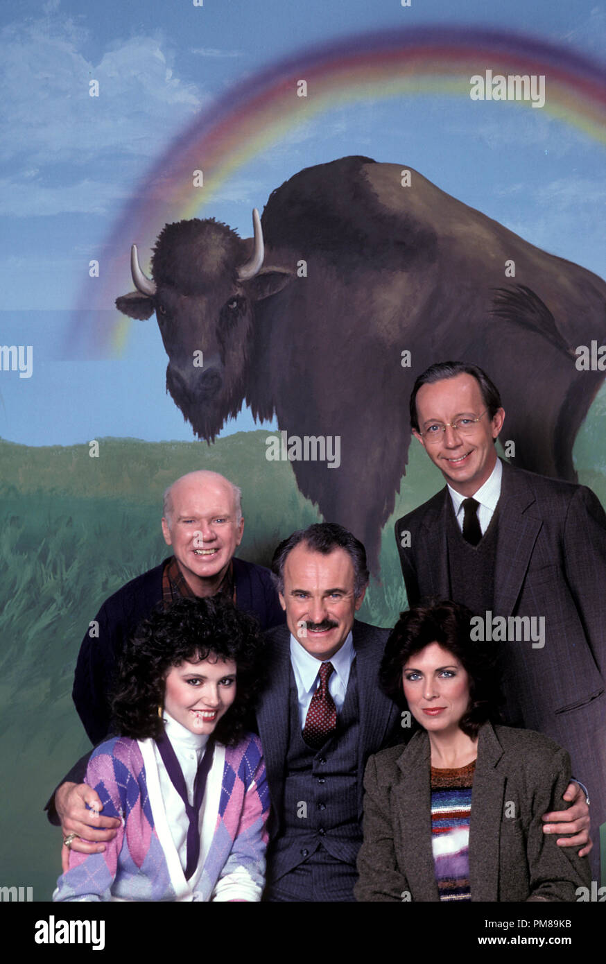 Studio Publicity Still from 'Buffalo Bill' Geena Davis, John Fiedler, Dabney Coleman, Max Wright, Joanna Cassidy circa 1983   All Rights Reserved   File Reference # 31708260THA  For Editorial Use Only Stock Photo