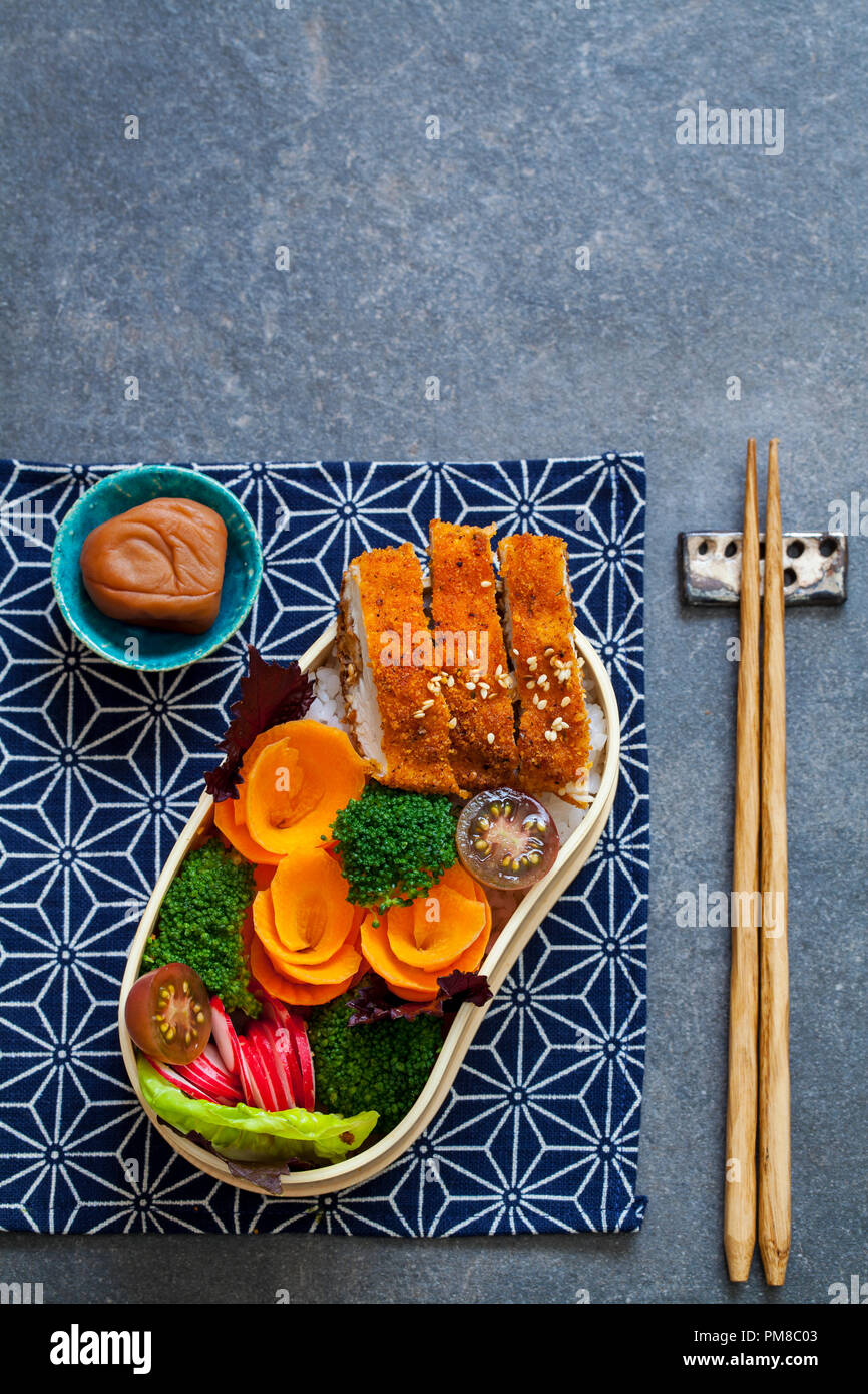 Japanese style lunch with crispy chicken and vegetables Stock Photo Alamy