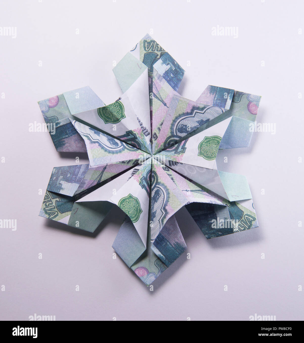 One thousand paper origami hi-res stock photography and images - Alamy