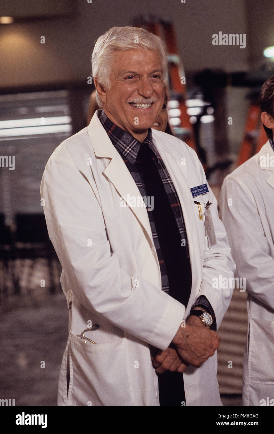 Film still / publicity still from "Diagnosis Murder" Dick Van Dyke 1993