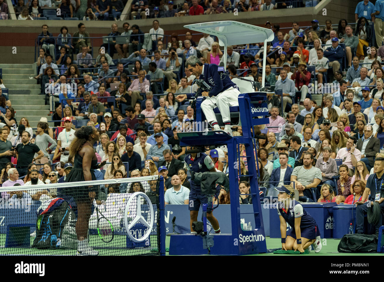 Chair umpire tennis women hires stock photography and images Alamy