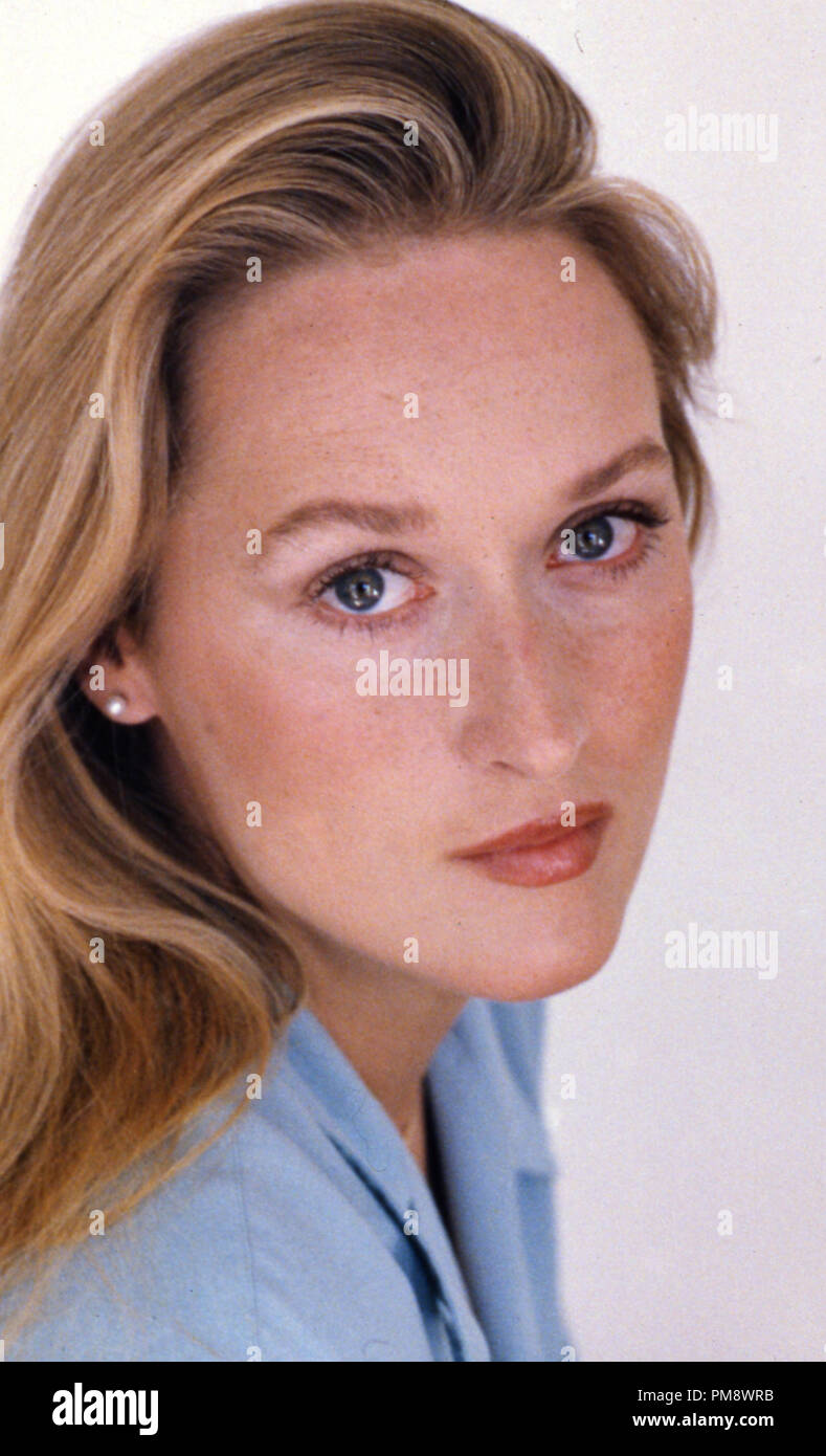 Studio Publicity Still from "Kramer vs. Kramer" Meryl Streep © 1979  Columbia Pictures All Rights Reserved File Reference # 31718100THA For  Editorial Use Only Stock Photo - Alamy