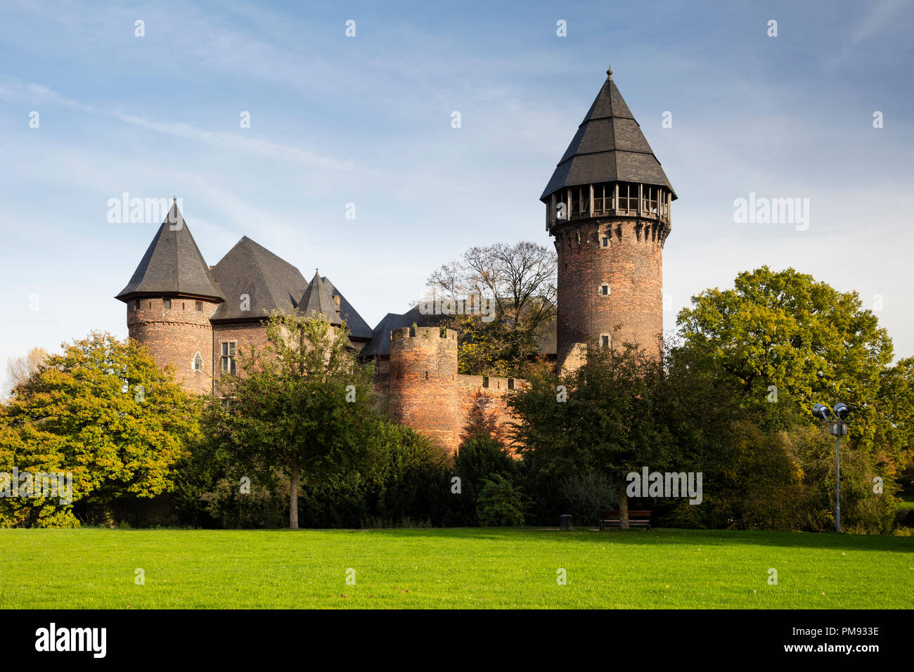 Linn Castle, Krefeld, Niederrhein, North Rhine-Westphalia, Germany, Europe Stock Photo