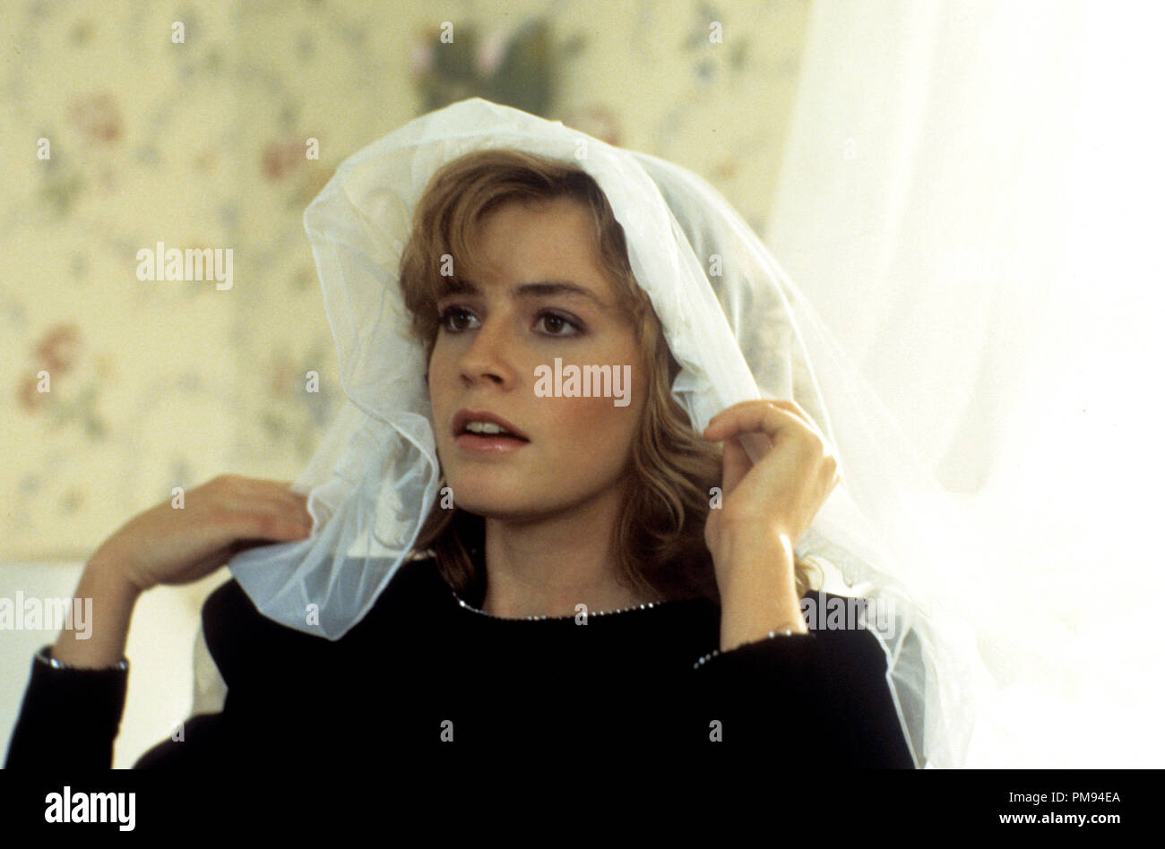 Studio Publicity Still from 'Adventures in Babysitting' Elisabeth Shue © 1987 Touchstone Pictures  All Rights Reserved   File Reference # 31697334THA  For Editorial Use Only Stock Photo