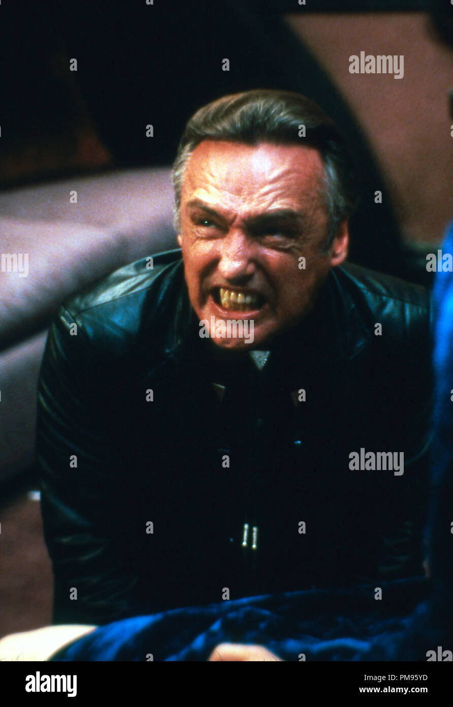 Blue velvet 1986 dennis hopper hi-res stock photography and images - Alamy