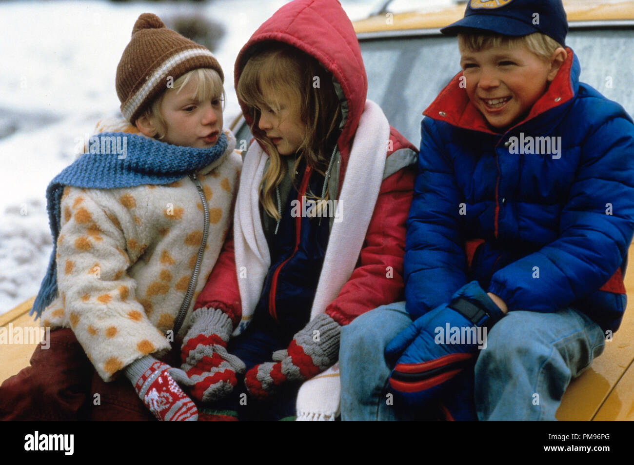 Studio Publicity Still from 'One Magic Christmas' Sarah Polley, Elisabeth Harnois, Robbie Magwood © 1985 Walt Disney Pictures  All Rights Reserved   File Reference # 31703178THA  For Editorial Use Only Stock Photo