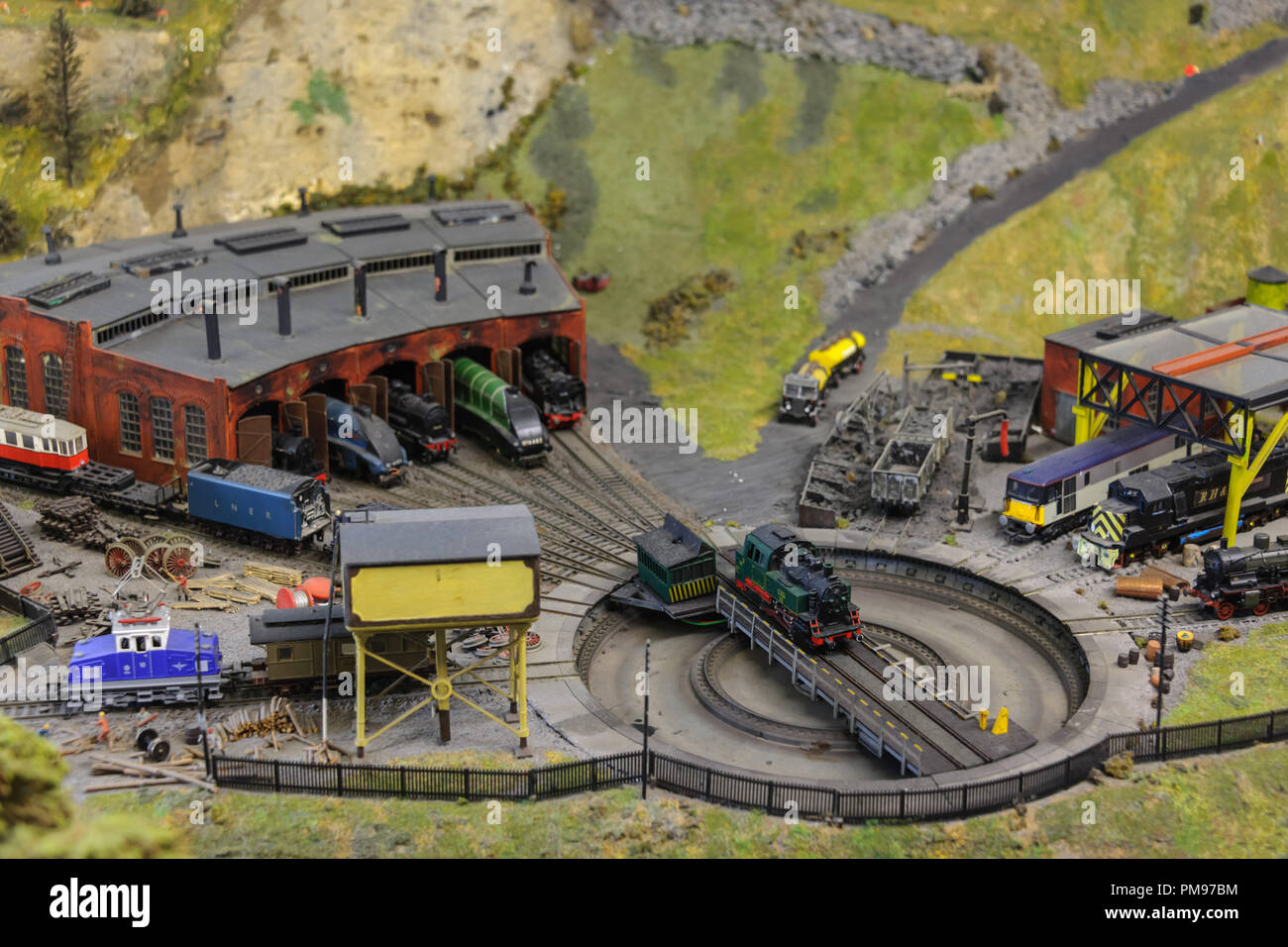 Model Railway displaying turntable Stock Photo - Alamy