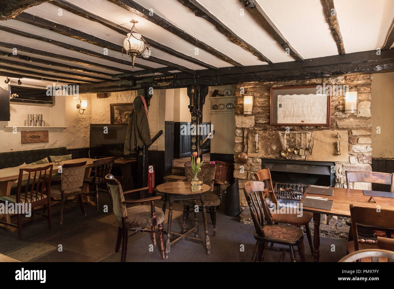 Inside medieval English Pub, Cerne Abbas, Dorset, UK Stock Photo - Alamy