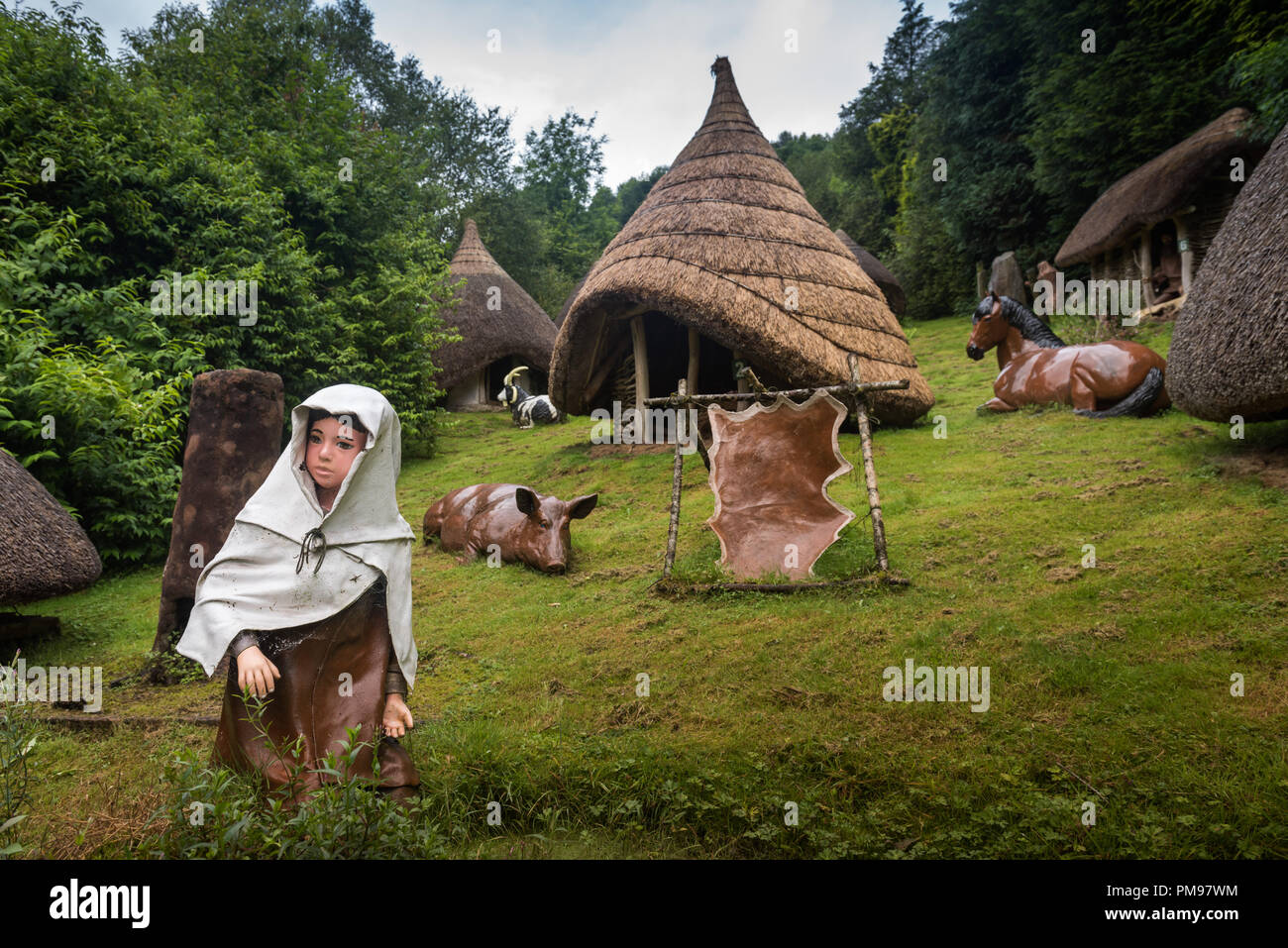 Dan yr ogof showcaves hires stock photography and images Alamy