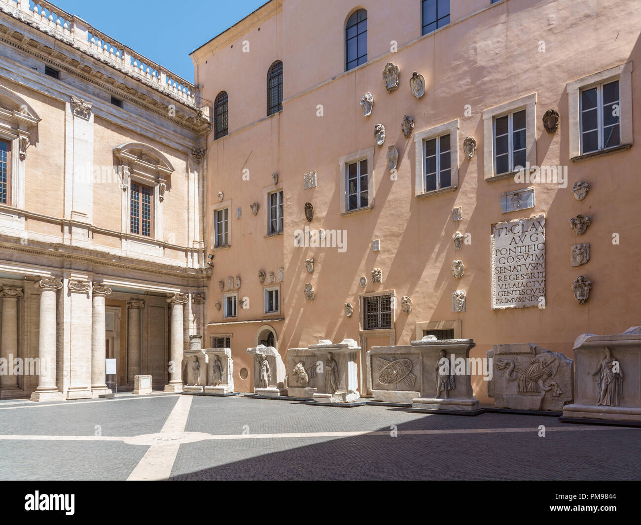 Palazzo dei Conservatori courtyard, Capitoline Museums, Rome, Italy Stock  Photo - Alamy