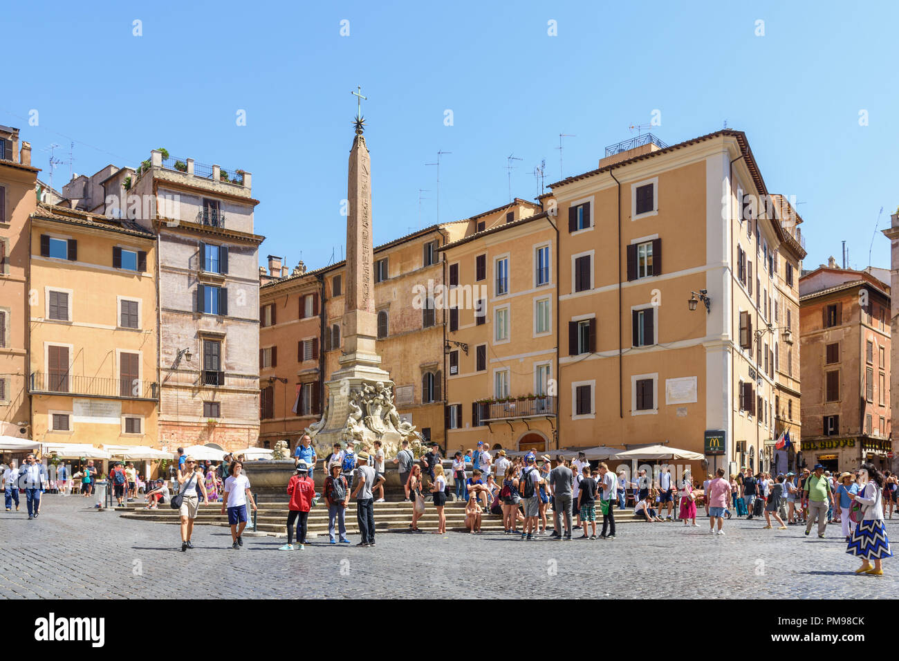 Fontana del Pantheon, Piazza della Rotonda, Rome, Italy Stock Photo